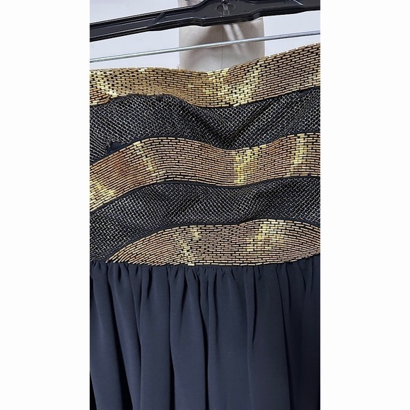 GOLD Beaded dress - Picture 2 of 4